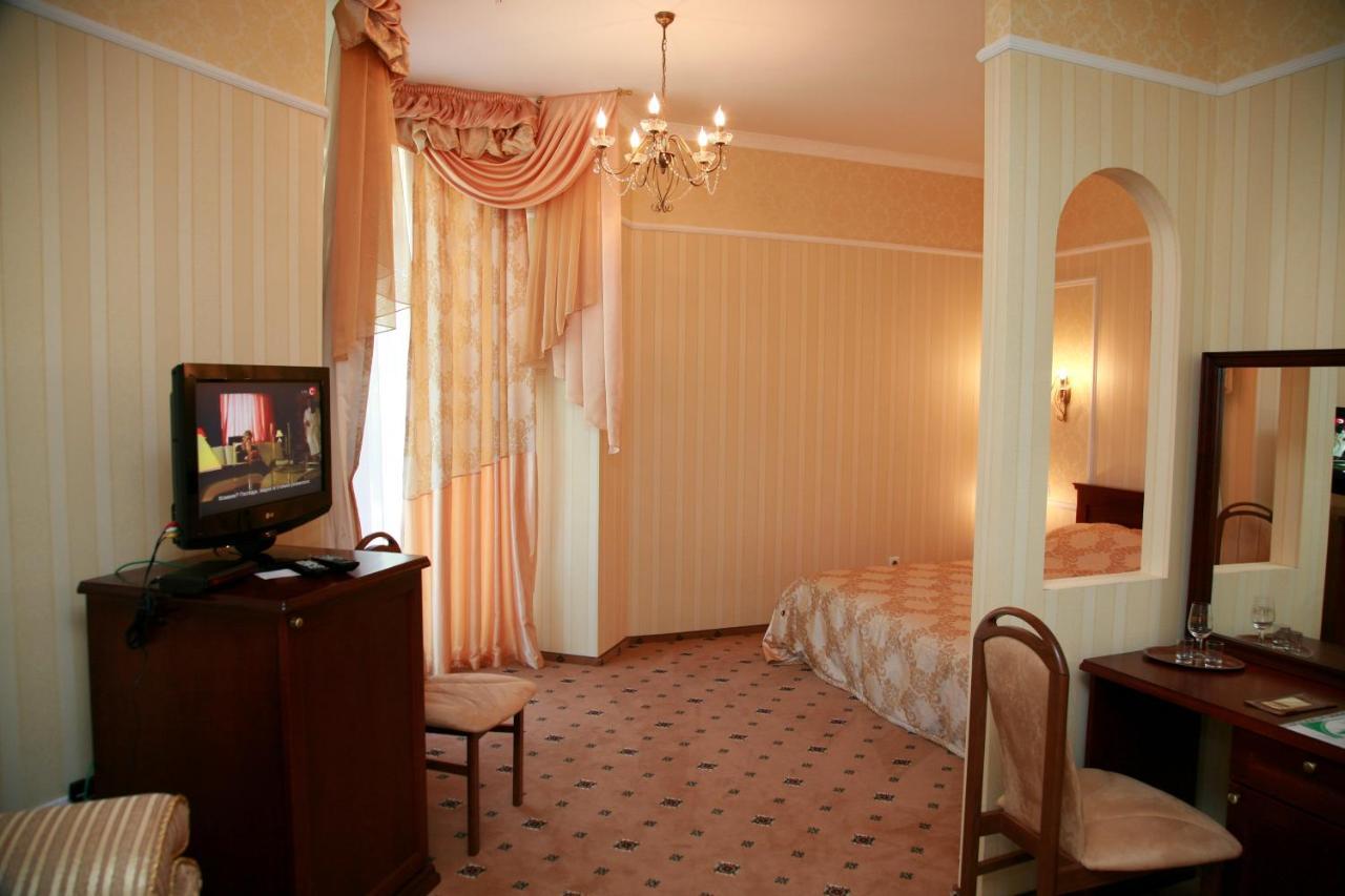 Optima Collection Park Hotel Ιβανό-Φρανκίβσκ Εξωτερικό φωτογραφία